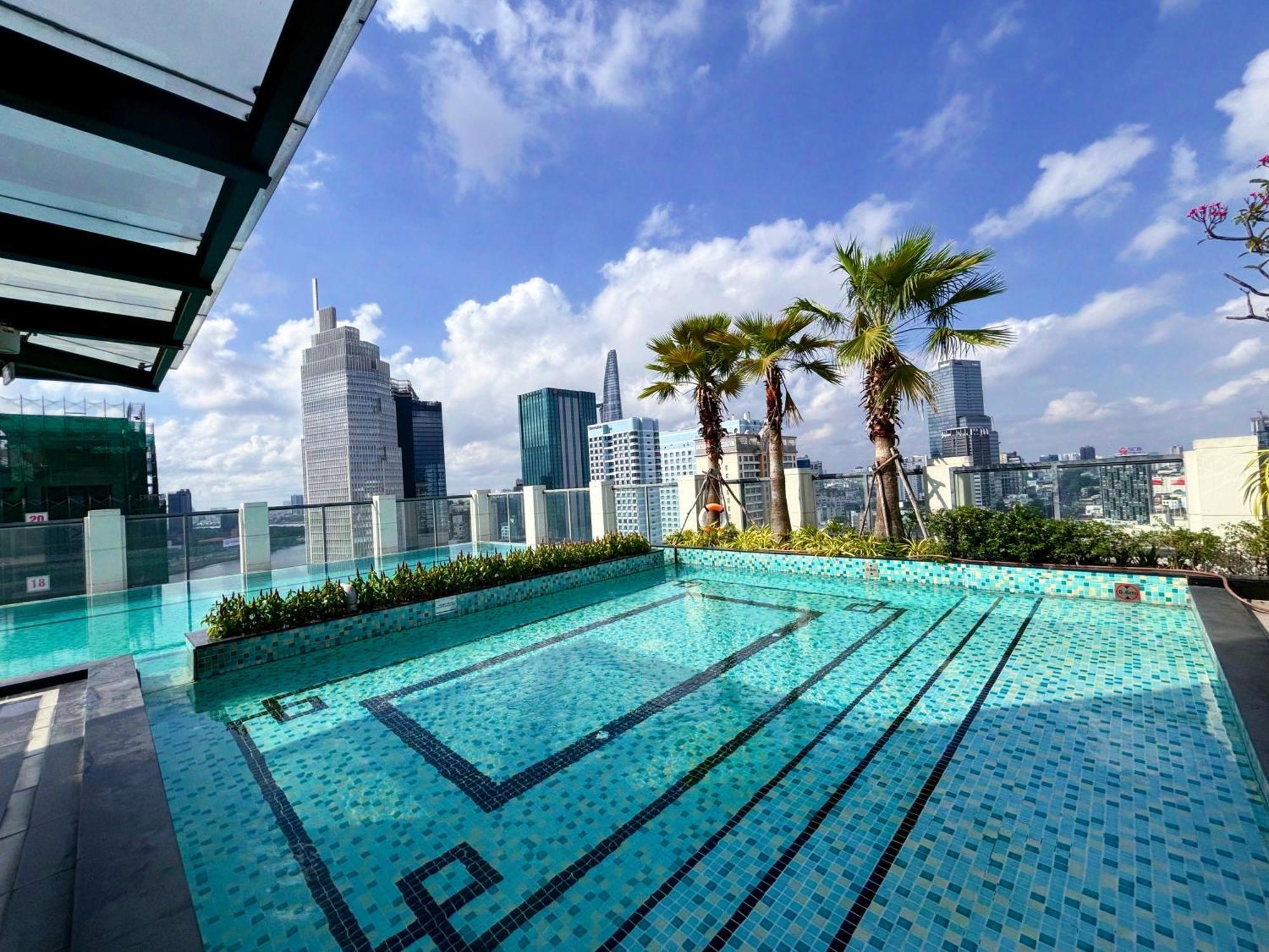 Delux D1,3bedrooms,2 Bath,pool,gym Căn hộ TP. Hồ Chí Minh